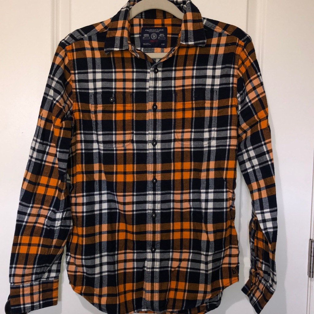 Aeo Navy/Orange Button Down